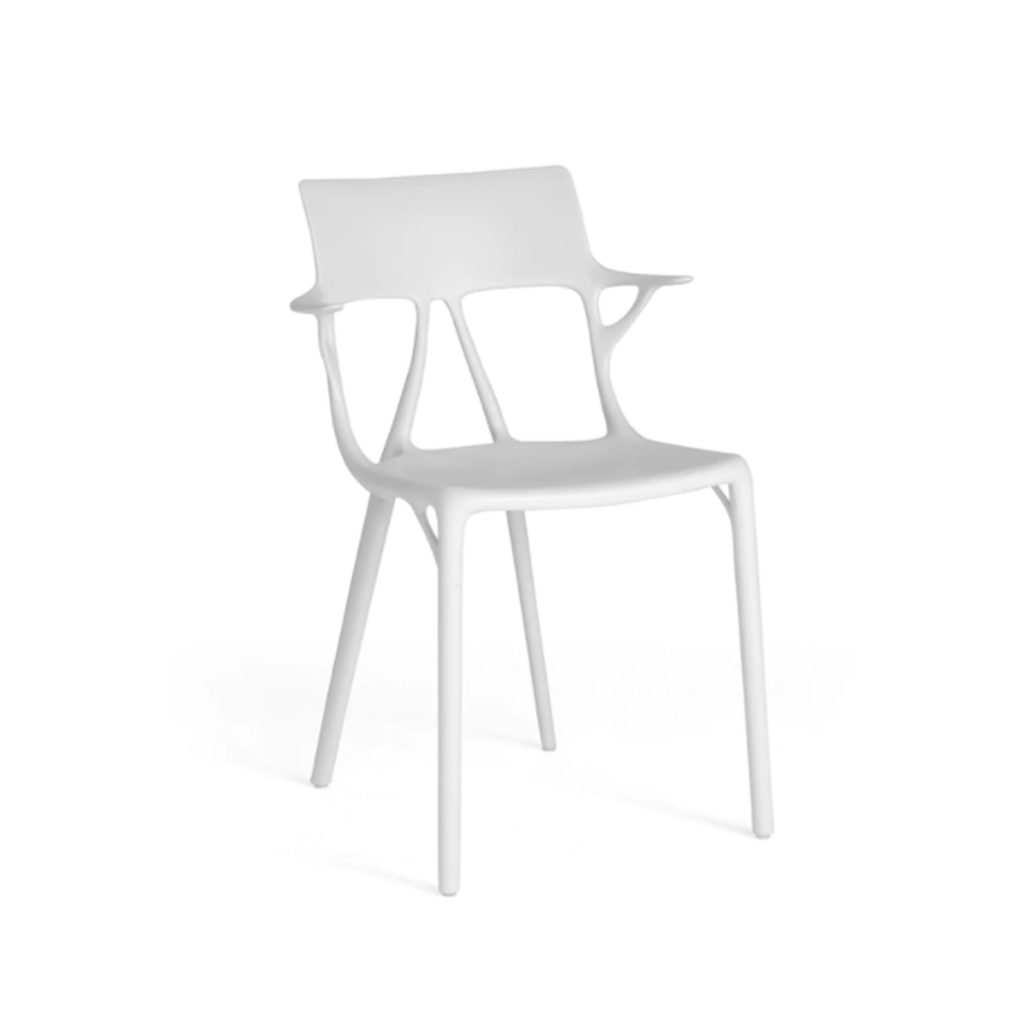 kartell_a_i_sedia_bianca_destra